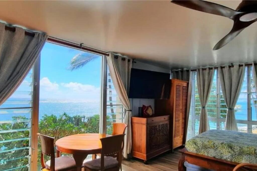 Hau'ula Breezy Beachfront Bali-Style Haven 180 Degree Oceanview מראה חיצוני תמונה