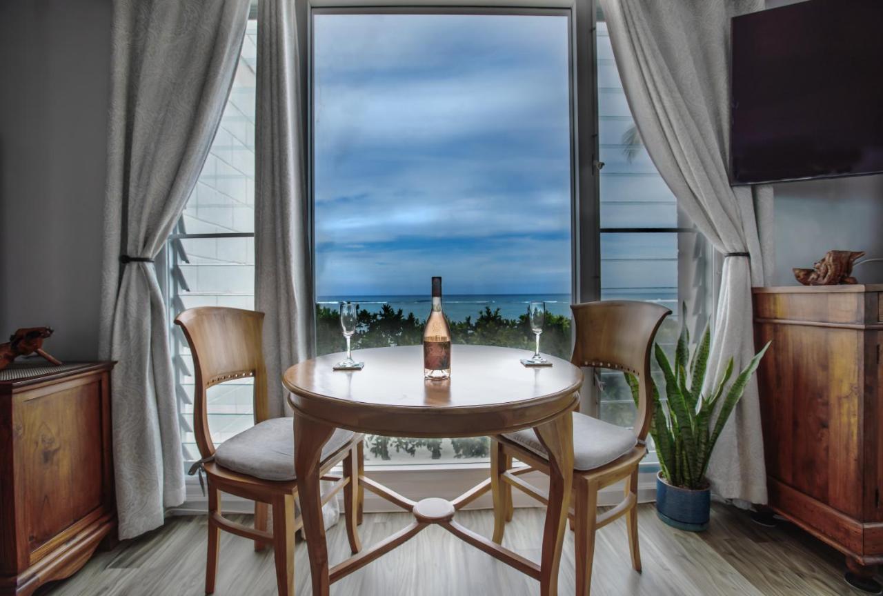 Hau'ula Breezy Beachfront Bali-Style Haven 180 Degree Oceanview מראה חיצוני תמונה